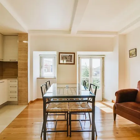 Typical Portuguese In The City Center Apartman