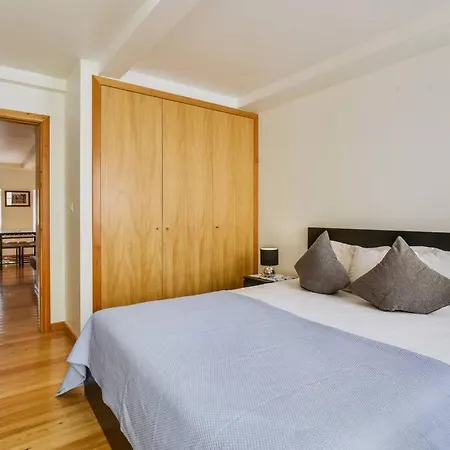 Typical Portuguese In The City Center Apartment