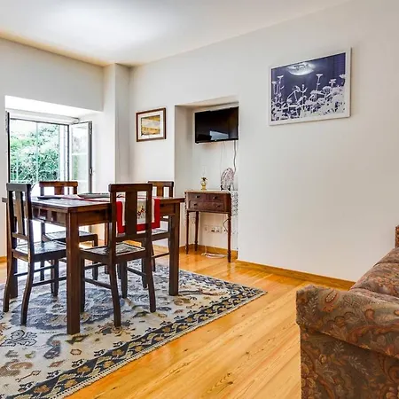 Typical Portuguese In The City Center Apartment