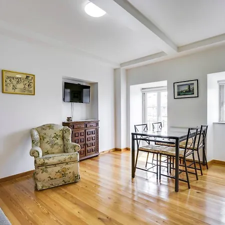 Typical Portuguese In The City Center Apartment *